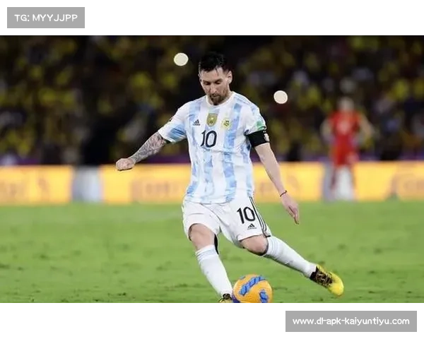 梅西C罗尼马2025夏窗自由身转会震撼足坛引爆全球市场